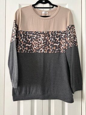 Locryz Colorblock Leopard-Print Tunic in Taupe & Charcoal